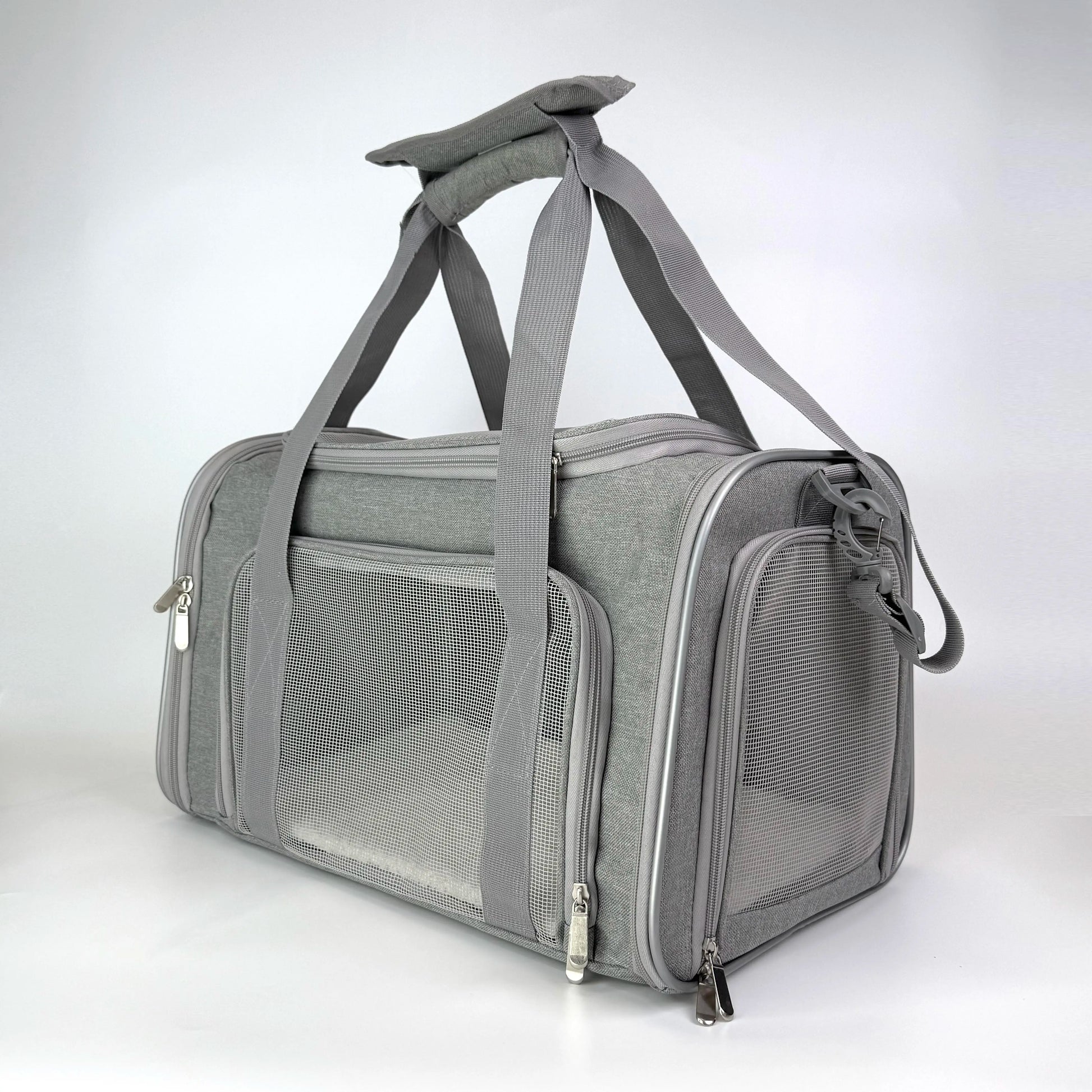 Premium Portable Pet Carrier for Large Cats and Small Dogs, Airline-Approved Soft Travel Case with Breathable Mesh, Foldable Design for Outdoor, Car, and Airplane Use